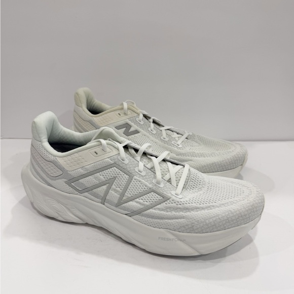New Balance Men’sFresh Foam X 1080 V13 Running Shoes